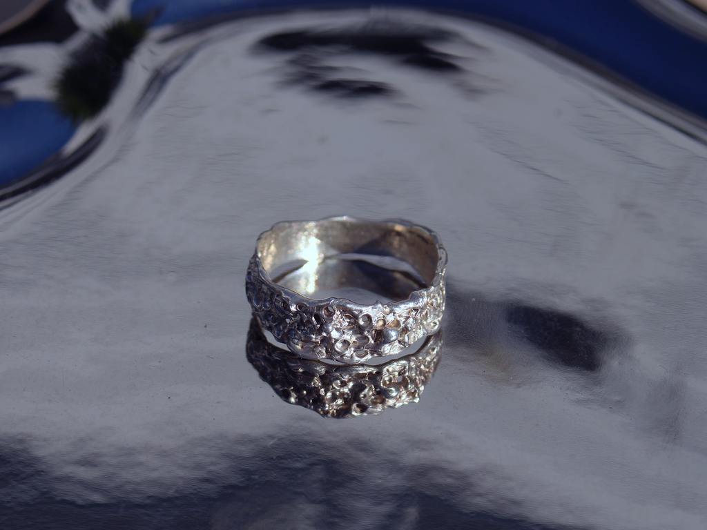 NEVE RING
